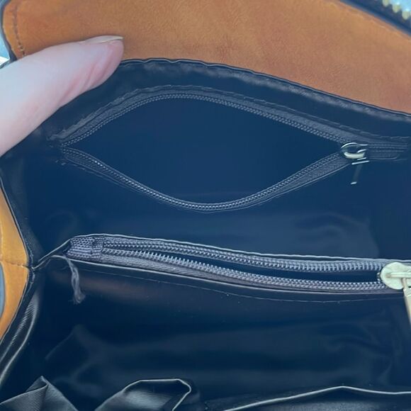 Vintage Hand-tooled Small Leather Bag Roses Crossbody Strap & Handle USA Made - Picture 9 of 11